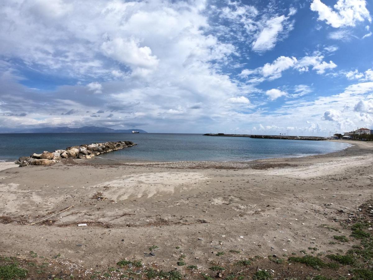 Agias Pelagias Little Beach House Agia Pelagia  Buitenkant foto
